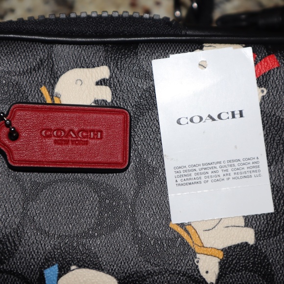 Coach Cross Body Bag - Picture 8 of 9
